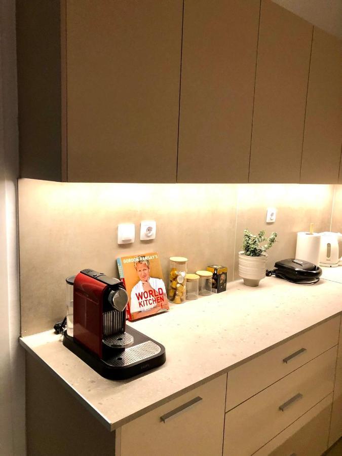 Apartament Bright Spacious Modern 3Rd Flr City Oasis-Sleeps 5 Ateny Zewnętrze zdjęcie